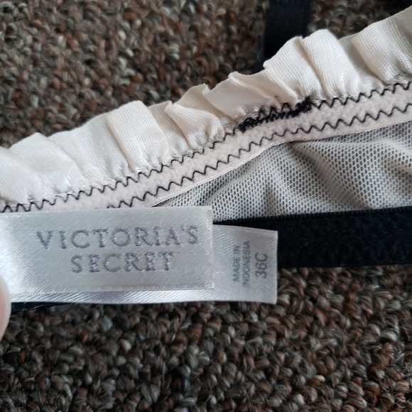 **SOLD 36C Victoria's Secret Sexy Little Things Lingerie - Picture 4 of 6